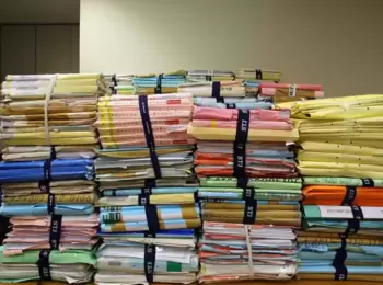 Prescrição em processo suspenso deve ser limitada à pena máxima prevista para o crime