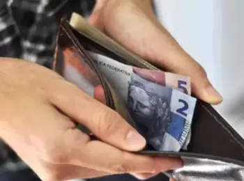 TRT3 fixa dano moral em redução de salário pactuada verbalmente