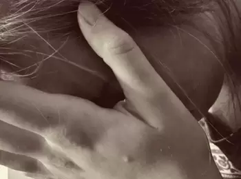 Operadora de caixa que era chamada de "lerda" na frente de clientes e colegas deverá ser indenizada