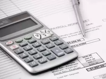 Mantida nulidade de cláusula que previa transferência de valores entre supermercado e sindicato