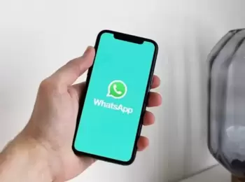 Negadas horas de sobreaviso a vendedora que alegou receber mensagens de WhatsApp fora do horário de trabalho
