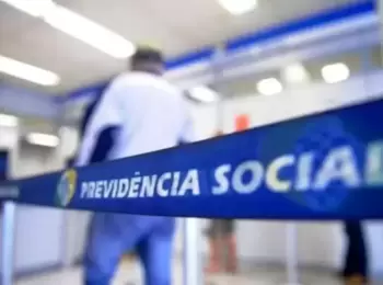 Salvo boa-fé, segurado do INSS deve devolver pagamento decorrente de erro não vinculado a interpretação de lei