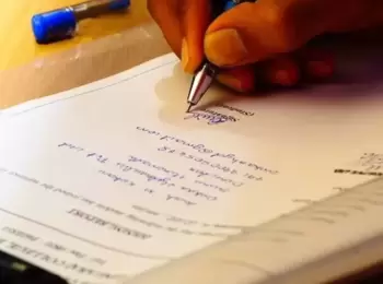 Existência de apenas dois sócios na empresa não afasta vedação a que administrador aprove as próprias contas