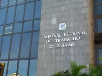 Para o TRT2 citação da reclamada pode ser entregue na portaria 