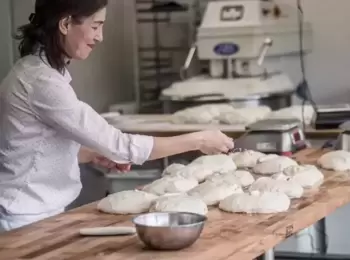 Padaria Pagará Multa por Atraso de Verbas Rescisórias Após Reversão de Justa Causa em Juízo