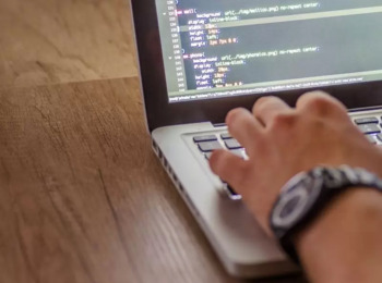 TRF3 Analisa Dano Moral em Compra por Meio de Site Fraudulento