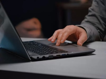 É Incabível a Realização de Interrogatório Virtual de Réu Foragido, Decide Sexta Turma