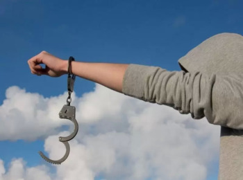 STF Analisa Condenação com Base em Reconhecimento Fotográfico