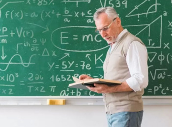 Professores de Universidades Federais Têm de Voltar ao Início da Carreira após Troca de Instituição