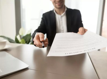 Fiador que Não Foi Parte na Ação Renovatória Pode Ser Incluído no Cumprimento de Sentença