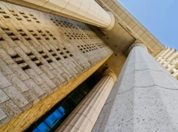 Ideologias Dominantes em Face ao Moralismo Religioso