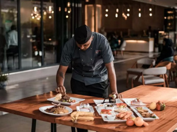 Cessão de Espaço a Restaurante Não Implica Responsabilidade de Clube por Créditos de Garçom