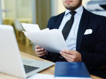 Ao Afastar Prescrição de Direito, Tribunal Pode Analisar Mérito da Causa se Considerar as Provas Suficientes