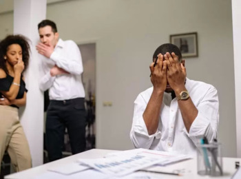 Demora em Ajuizar Ação Não Impede Reconhecimento de Rescisão Indireta por Assédio Moral