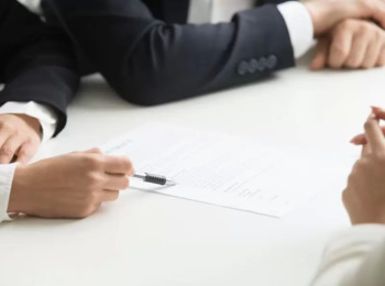 STF Julga Improcedente ADI sobre Efeito Suspensivo em Embargos 