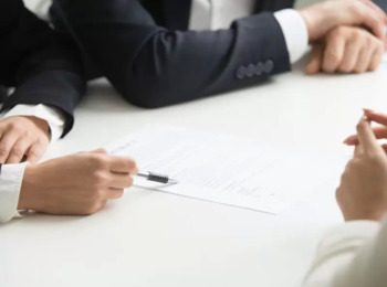 Bloqueio de Bens em Execução Fiscal Não Gera Conflito de Competência Imediato com o Juízo da Recuperação