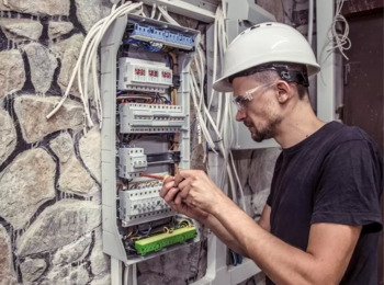 Para TJRJ Cabe Indenização por Falta de Energia Elétrica