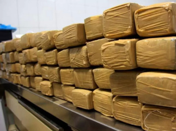 STJ reconhece bis in idem em condenação por tráfico de drogas