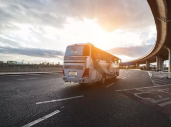 TJSP Reforma Sentença e Fixa Dano Moral em Atraso de Viagem