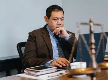 Primeira Turma Confirma Suspensão de Gratificações de Juiz durante Licença para Estudo no Exterior