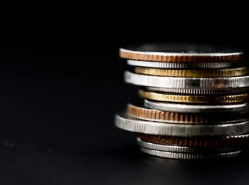 TRT1 Cumula Adicional de Quebra de Caixa e Gratificação de Função