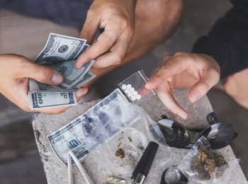 Para o STJ condenação por tráfico independe de posse efetiva