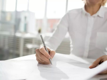 TRT7 Afasta Multa Fundiária em Rescisão a Pedido da Empregada