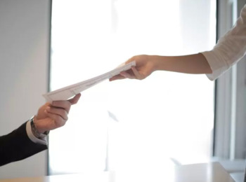 Eleição de Foro Pactuada entre Segurado e Autor do Dano Não Tem Efeito para Seguradora Sub-rogada