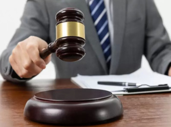 Interposição de Recurso Especial Não Impossibilita Impetração Simultânea de Habeas Corpus no STJ