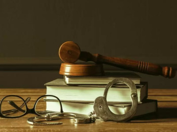 Firmeza do Magistrado para Evitar Ilegalidades no Júri Não Caracteriza Quebra da Imparcialidade