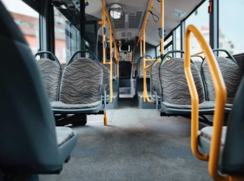 Motorista de Ônibus Será Indenizado após Sofrer Assaltos e Ver Colega Ser Assassinado