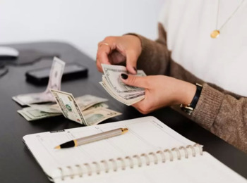 Banco Poderá Abater Gratificação de Função de Valores por Horas Extras Devidas