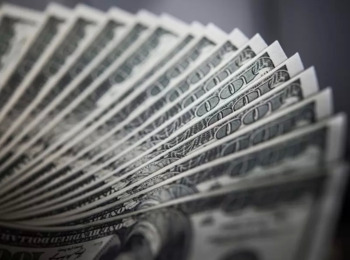 Com Duas Ações Coletivas Idênticas, Gerente Receberá Conforme Última Decisão Definitiva