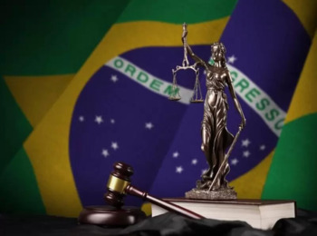Constituição Outorgada e Constituição Promulgada: diferenças, origens e exemplos