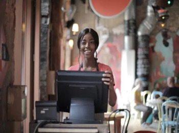 Entre o Comércio e a Inalienabilidade: uma Análise dos Bens no Comércio e Fora do Comércio