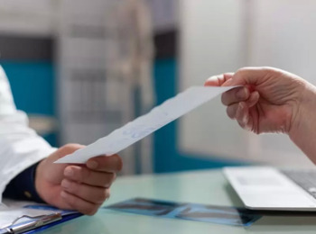 Atestado Médico de 180 Dias Não Garante Estabilidade a Bancária Dispensada na Pandemia