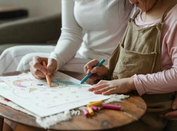 Mulher que Mora com a Filha não Terá de Indenizar Ex-marido pelo Uso de Imóvel Comum