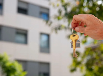 Cabe Inversão do Ônus da Prova em Ação que Discute Vícios de Construção em Imóvel para Baixa Renda