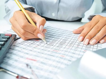 As Limitações ao Crédito Pecuniário Decorrentes de Atos Administrativos Normativos