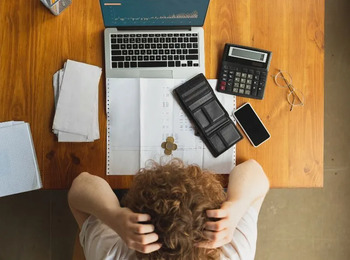 TRT-2 Exclui Indenização por Dano Moral em Caso de Atraso Salarial