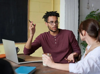 Ex-sócio responde por dívidas da empresa? 