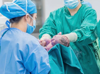 TJRS confirma indenização a casal por ausência de acompanhante em parto