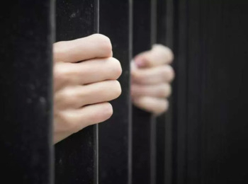 STF anula condenação de mulher flagrada com 1g de maconha