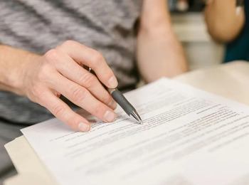 Projeto aprovado permite continuidade de divórcio após morte de cônjuge