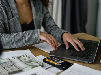 TST reafirma: contribuição previdenciária incide em acordos sem vínculo de emprego