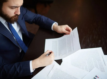 TRT-2: Laudo pericial tem prevalência sobre fotos de redes sociais em caso de indenização trabalhista