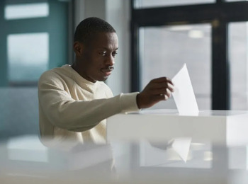 TRT-15 condena varejista por assédio eleitoral contra empregado