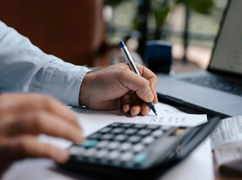 STJ determina aplicação obrigatória da Selic a dívidas civis em repetitivo