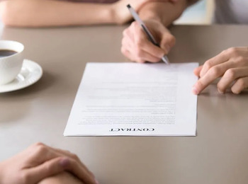 Justiça do Trabalho reconhece vínculo ordinário por falta de contrato intermitente formalizado