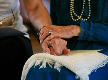 TJMG autoriza tramitação de ação para reconhecer avós maternos como pais socioafetivos